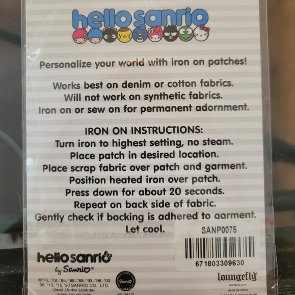 Red Iron on patch 1in×2 in - Picture 2 of 3